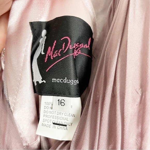 Mac Duggal Whimsical Chiffon Evening Gown - Picture 12 of 16